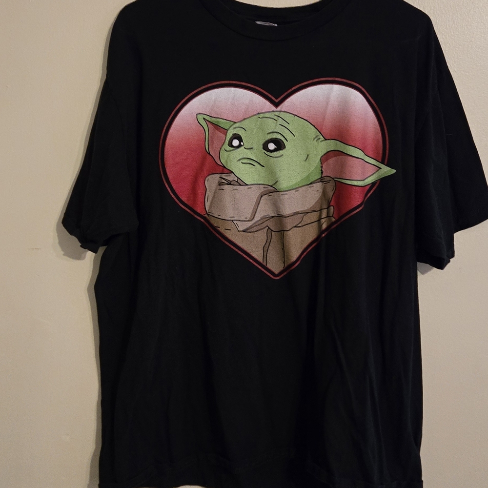 Kids Black Star Wars T-Shirt with Yoda Design